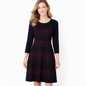 T Tahari Black & Burgundy Knit Long Sleeve Dress Size L